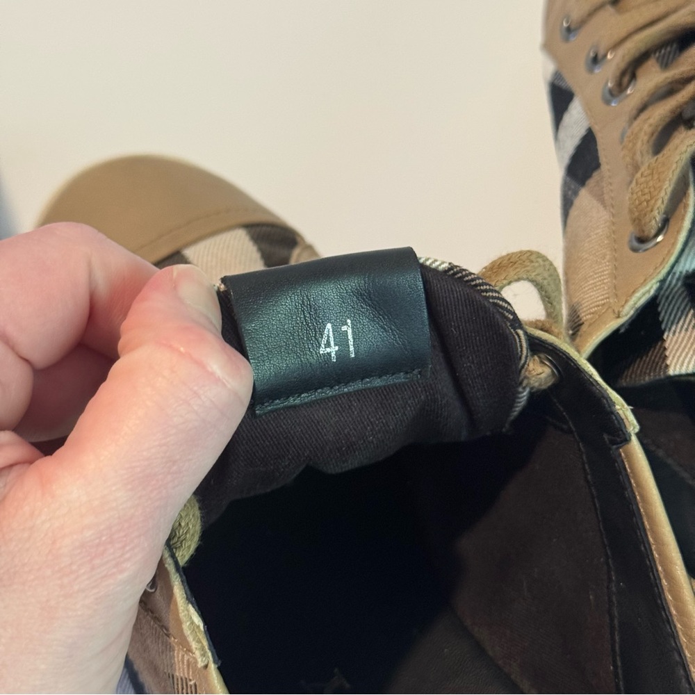 Burberry Vintage Housecheck Low Top Lace Sneaker 41 - Picture 10 of 11